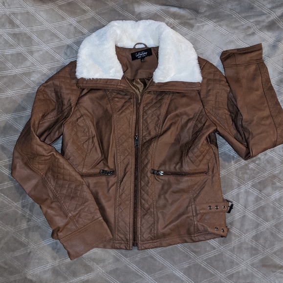 Jacket - Picture 3 of 4